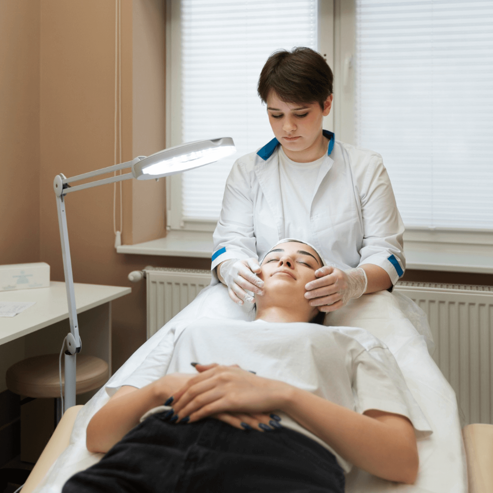 عيادة جلدية